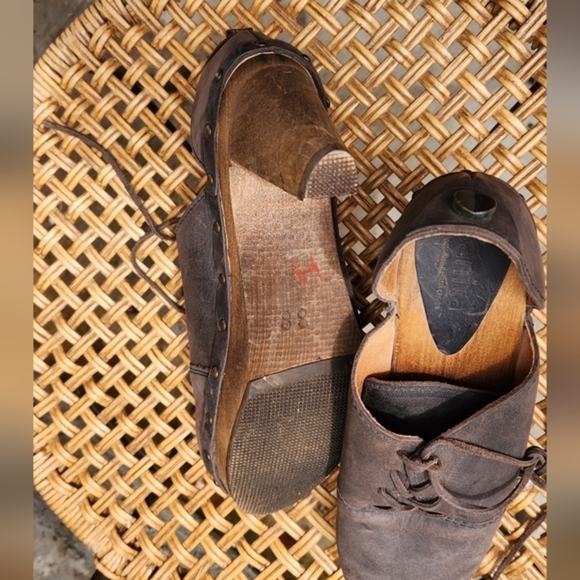 Sanita Theadora   Brown Leather Distressed Studded Heel Clog Oxford - Picture 4 of 7